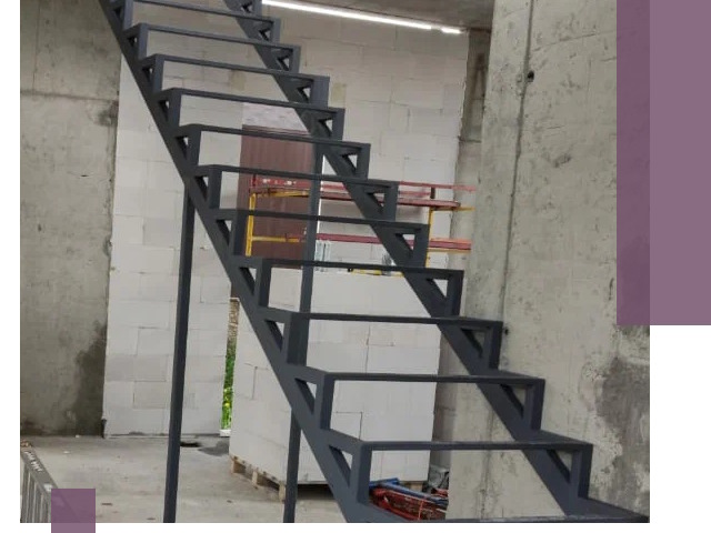 Демонтаж металлических лестниц в Новом Уренгое быстро и безопасно