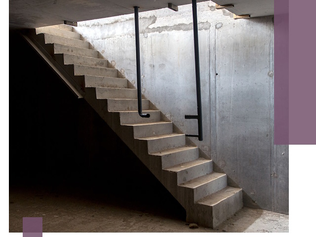 Изготовление и монтаж лестниц в подвале в Новом Уренгое