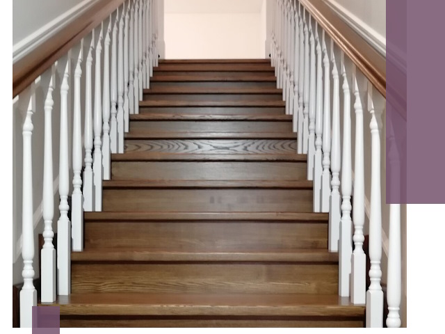 Лестницы из ясеня на заказ в Новом Уренгое — изготовление и монтаж