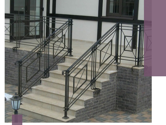 Перила для крыльца в Новом Уренгое — монтаж, изготовление и установка