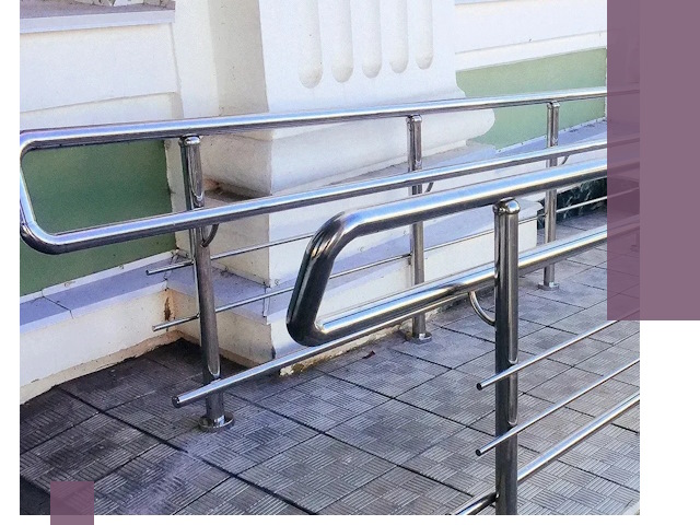 Ограждения пандусов из металла и нержавейки в Новом Уренгое