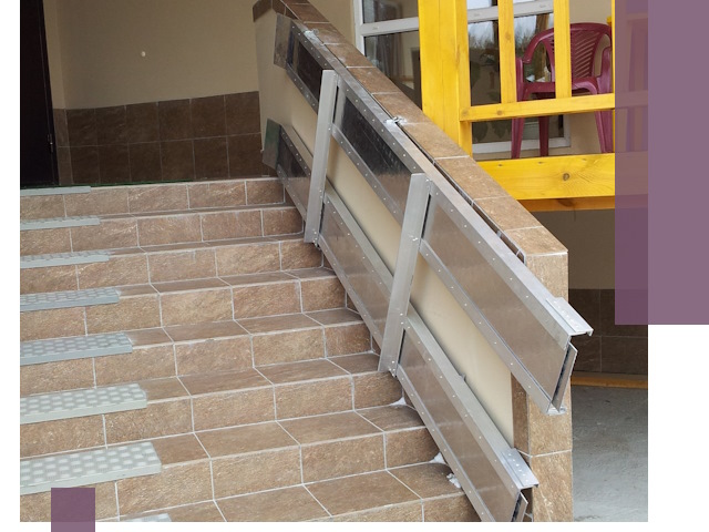 Откидные пандусы под ключ в Новом Уренгое — монтаж и демонтаж