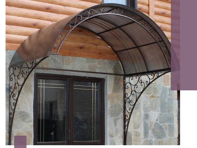 Арочные козырьки под ключ в Новом Уренгое: изготовление и монтаж